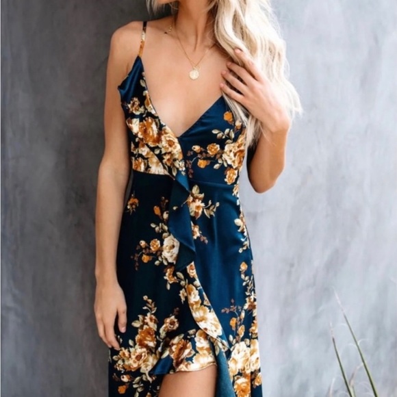 VICI capriccio satin floral ruffle navy wrap maxi dress size small - Picture 4 of 15